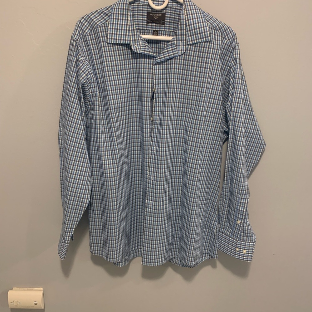 Dockers long sleeve shirt for men